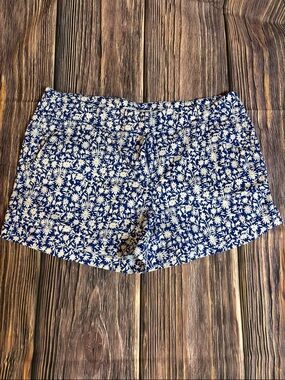 Vineyard Vines Blue and White Floral Cotton Shorts (0015)